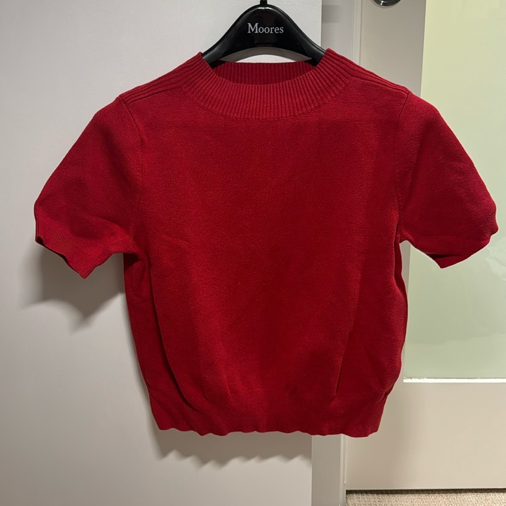 Short Sleeved Red Knit Top
